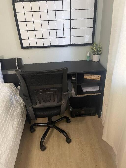 Modern 2 Bedroom Townhome Minutes From The Beach!! フォート・ウォルトン・ビーチ エクステリア 写真